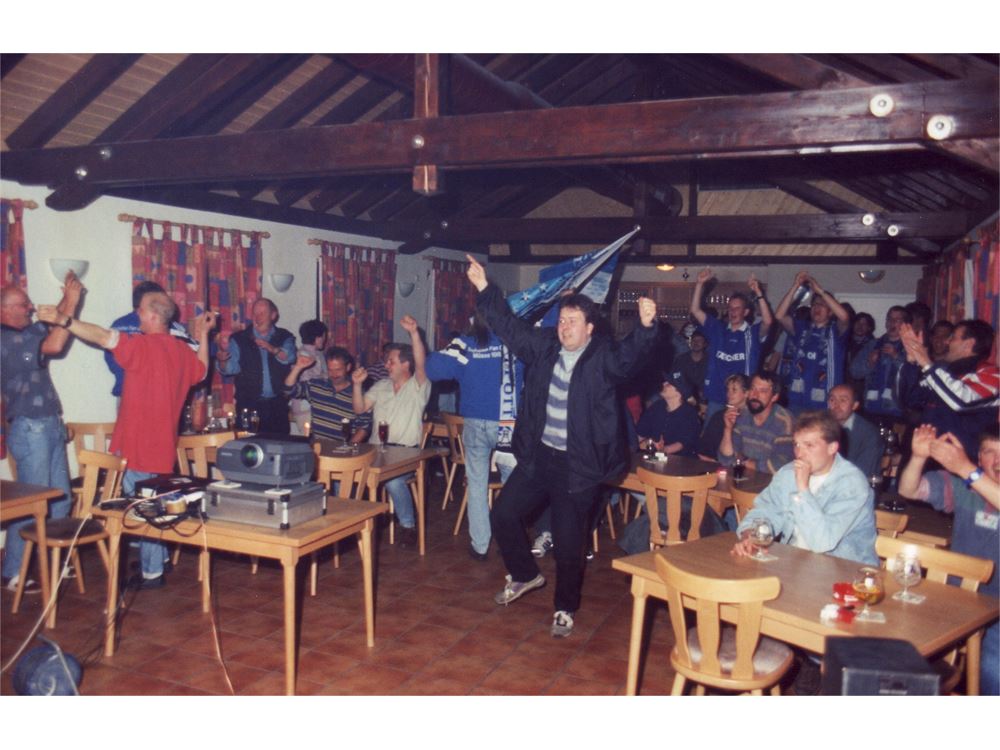 1997-uefa-cup-finale-07.jpg