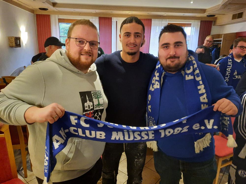 tbdb8806.jpg